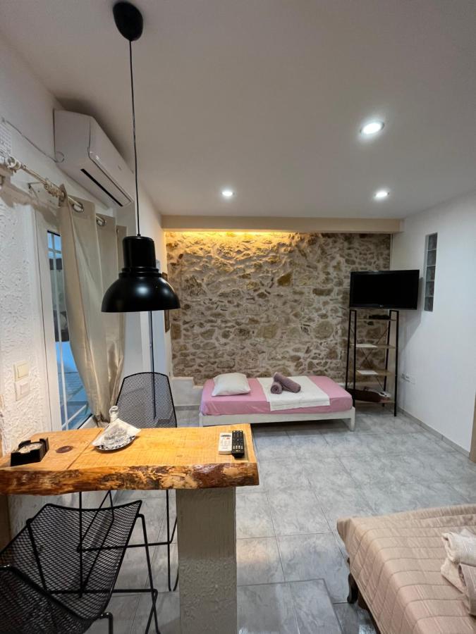 Papyrus City Centre Apartments Ираклион Экстерьер фото