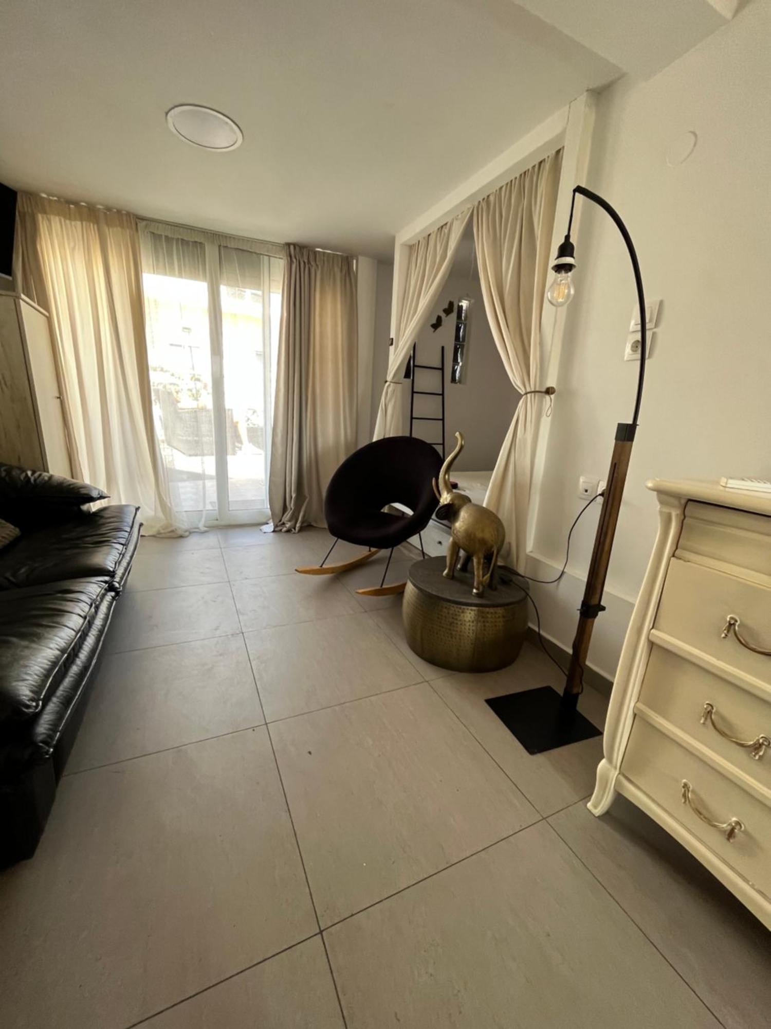Papyrus City Centre Apartments Ираклион Экстерьер фото