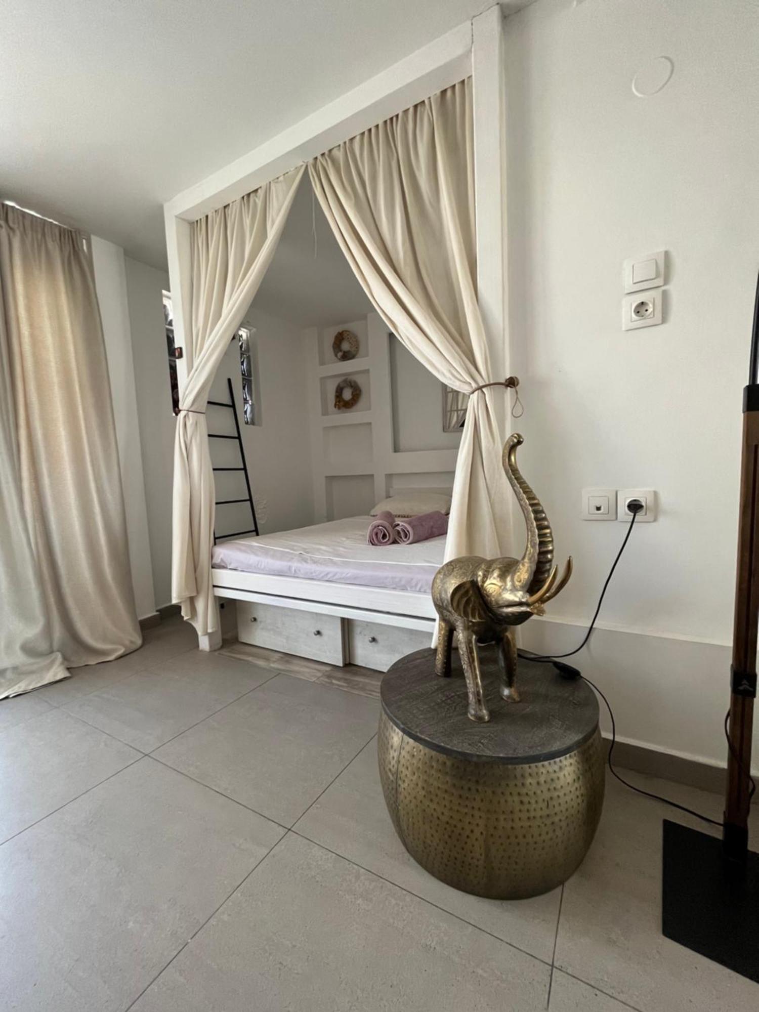 Papyrus City Centre Apartments Ираклион Экстерьер фото